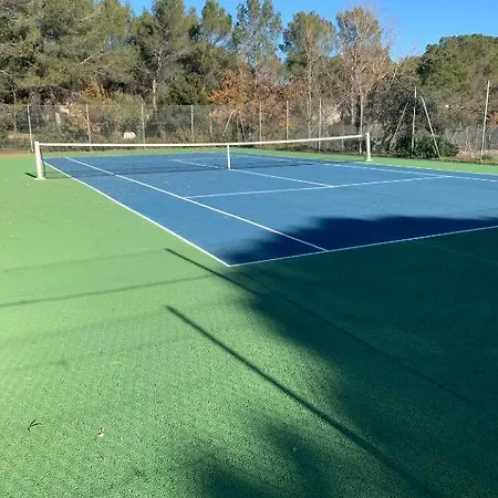 Avec Clim Pour 4 En Avec Piscine Saint-Raphaël